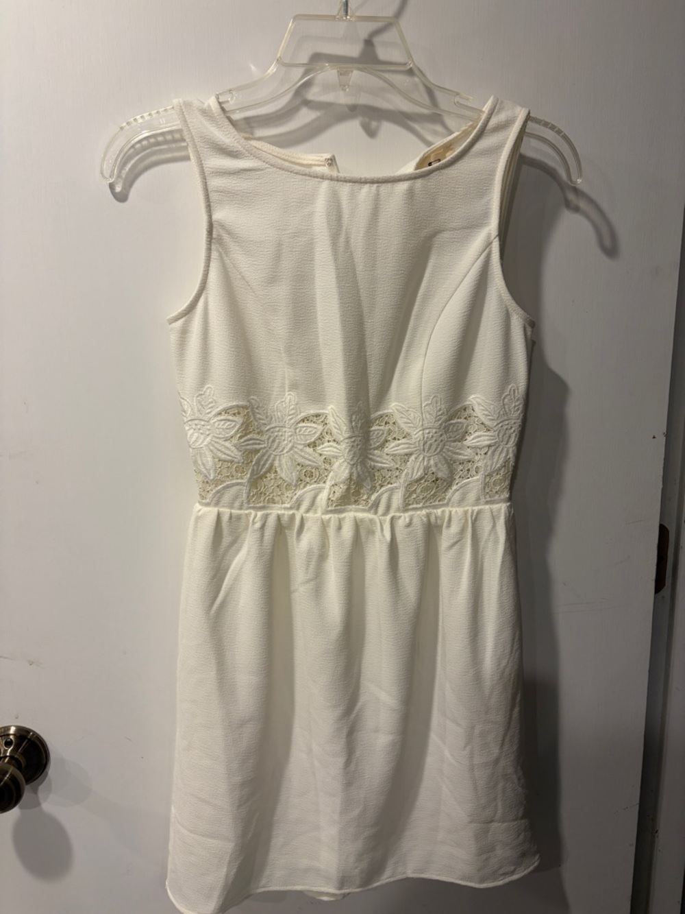 Pins and needles XS Ivory Floral Lace Waist Sleeveless Dress lined